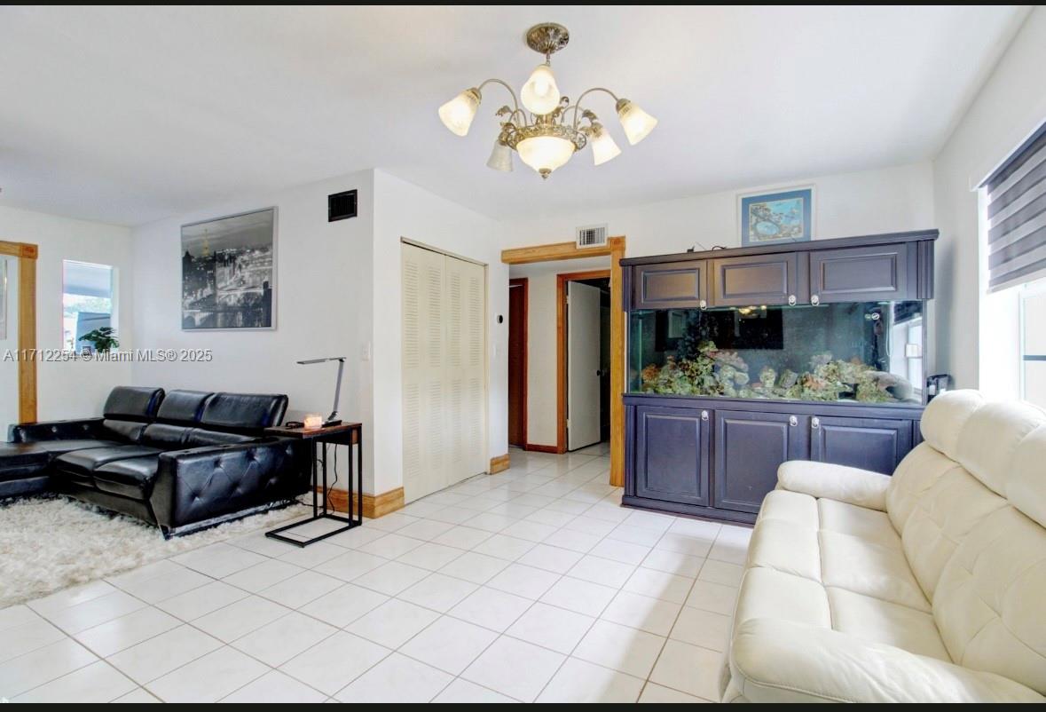 MIAMI GARDENS ESTATES SEC - Residential