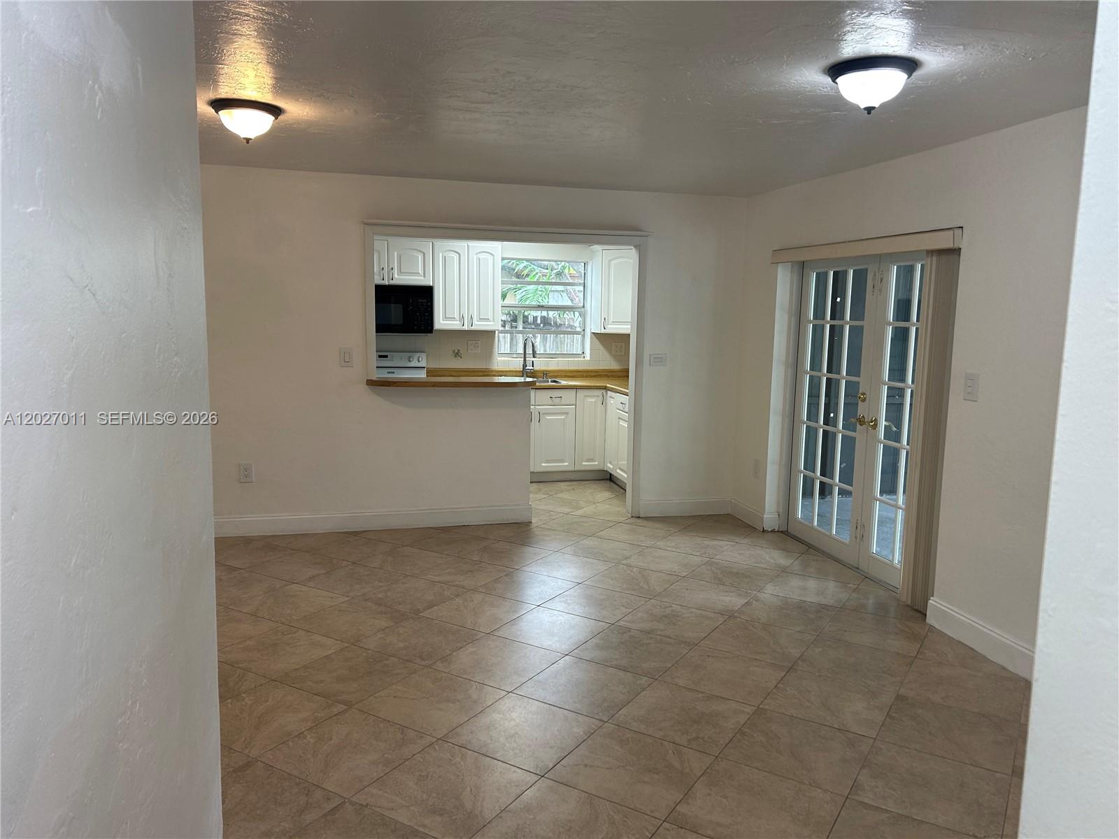 BENSON MANOR - Residential Lease