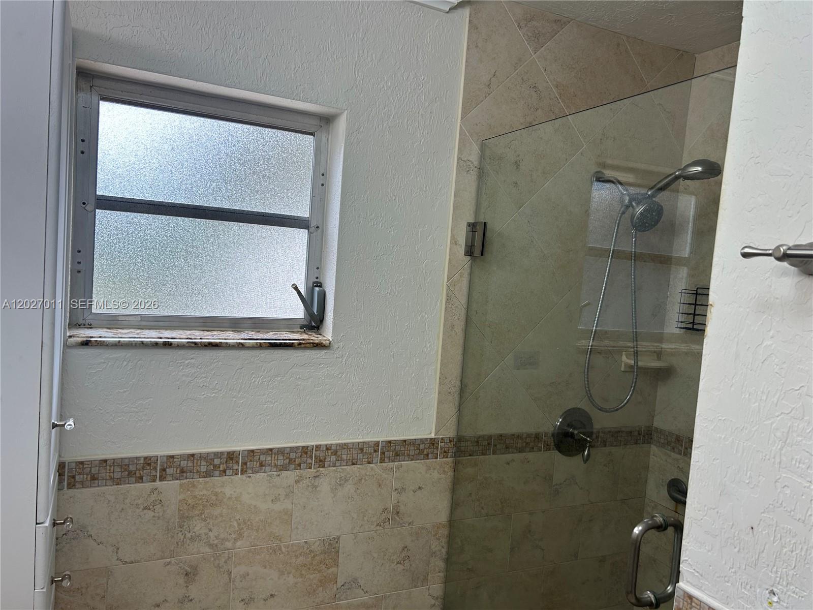 BENSON MANOR - Residential Lease