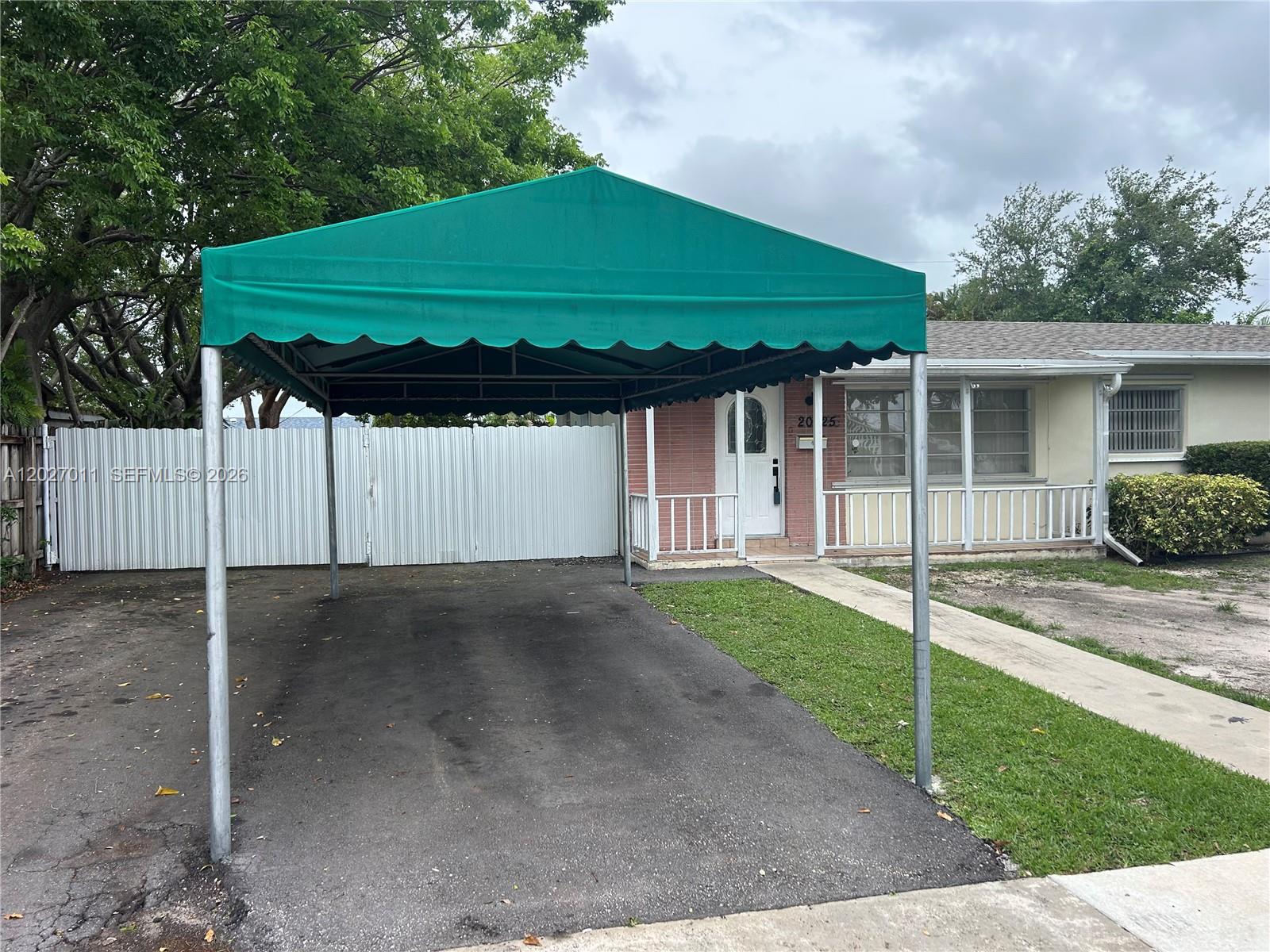This charming, cozy, and spacious home is move-in ready for your family, featuring three bedrooms and one bathroom. It offers a generous side entrance with plenty of space for a boat and cars. Situated in the desirable town of Cutler Bay, it’s conveniently close to marinas, parks, grocery stores, and more. The home includes a functional kitchen, a mix of tile and wood laminate floors, and a good-sized backyard with a shed for extra storage. Enjoy the outdoors with a lovely backyard porch.
