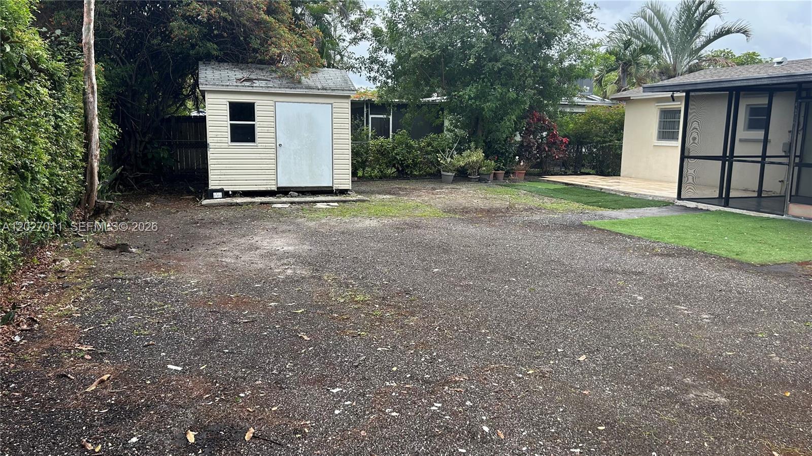 BENSON MANOR - Residential Lease