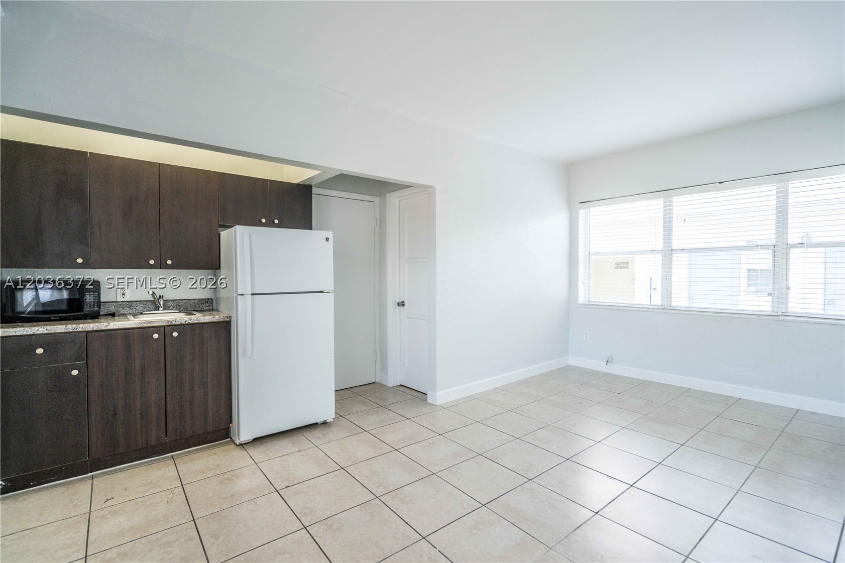 BEACH BAY SUB - Residential Lease