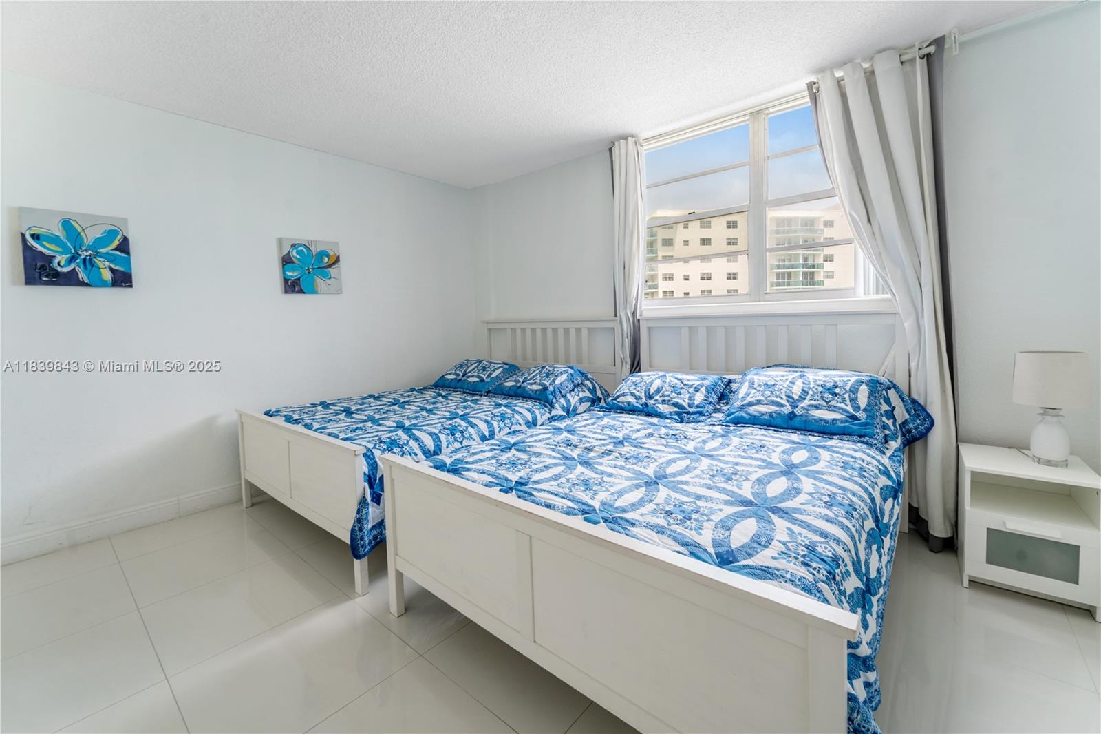 TIDES ON HOLLYWOOD BEACH - Residential