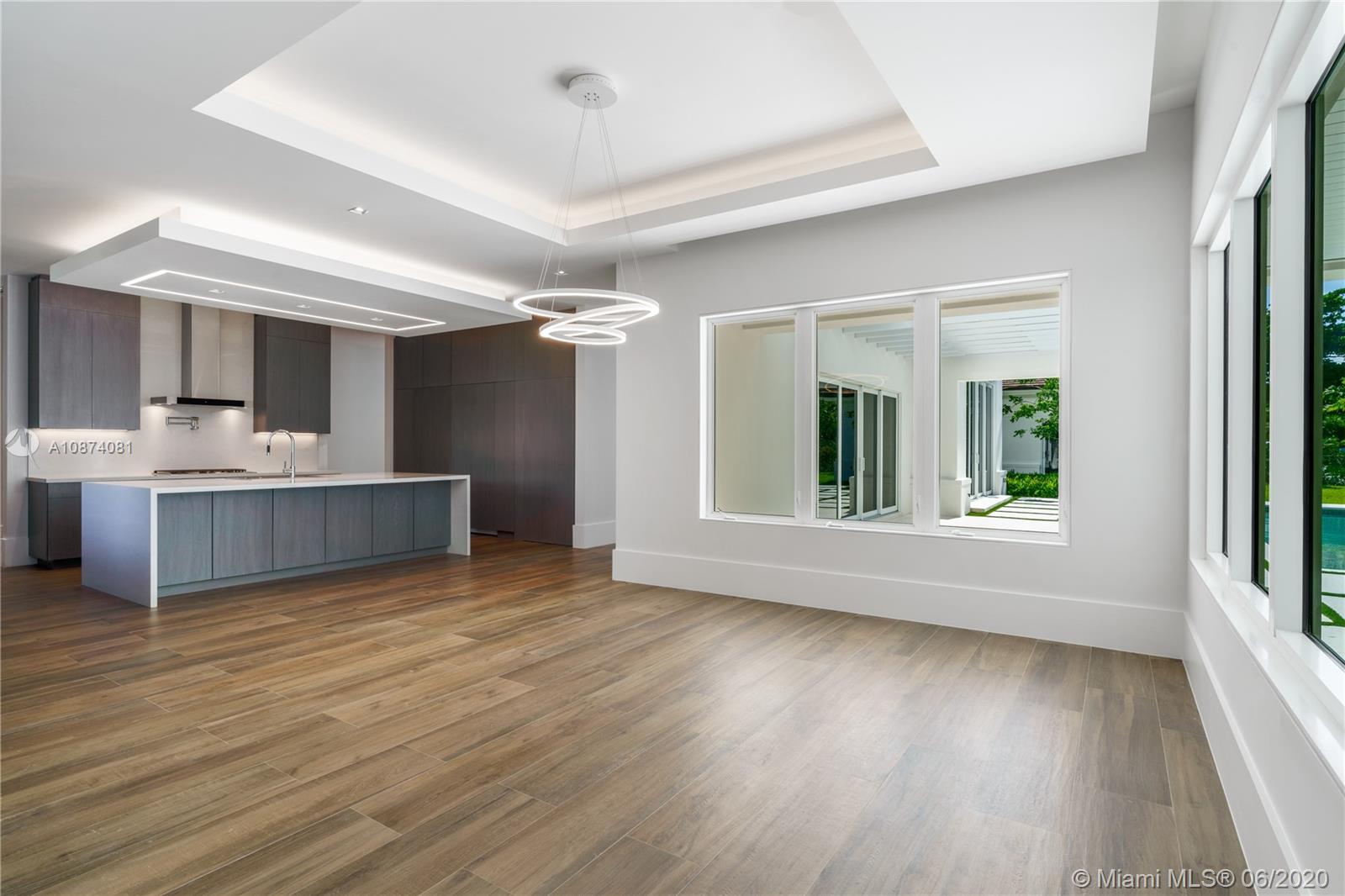 COLLINS ACRES - Residential