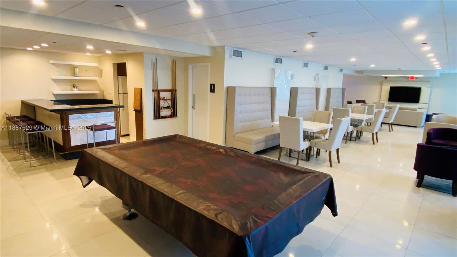 BAY PARK TOWERS CONDO - Residential Lease