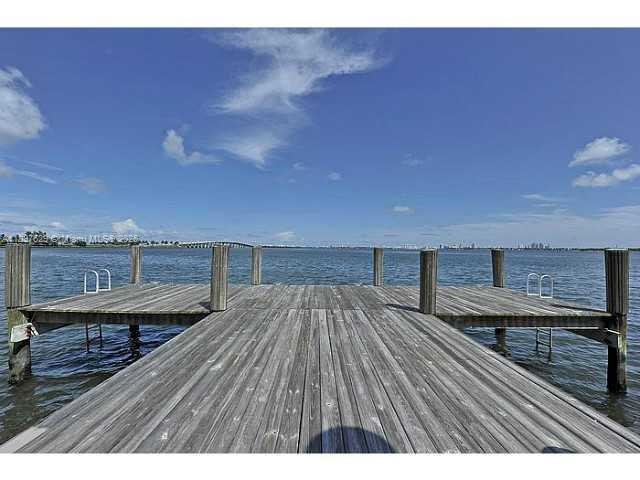 BAY PARK TOWERS CONDO - Residential Lease