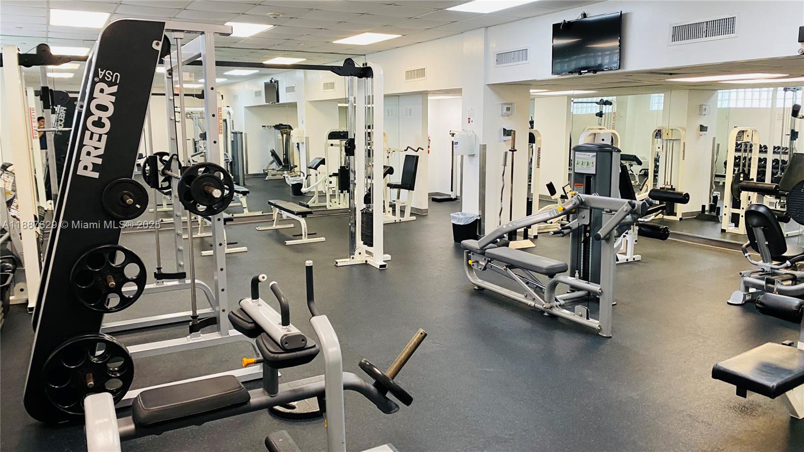 BAY PARK TOWERS CONDO - Residential Lease