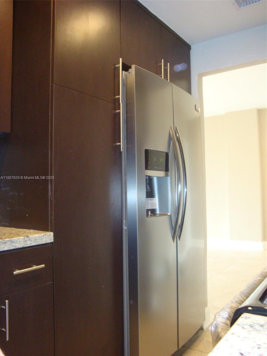 BAY PARK TOWERS CONDO - Residential Lease