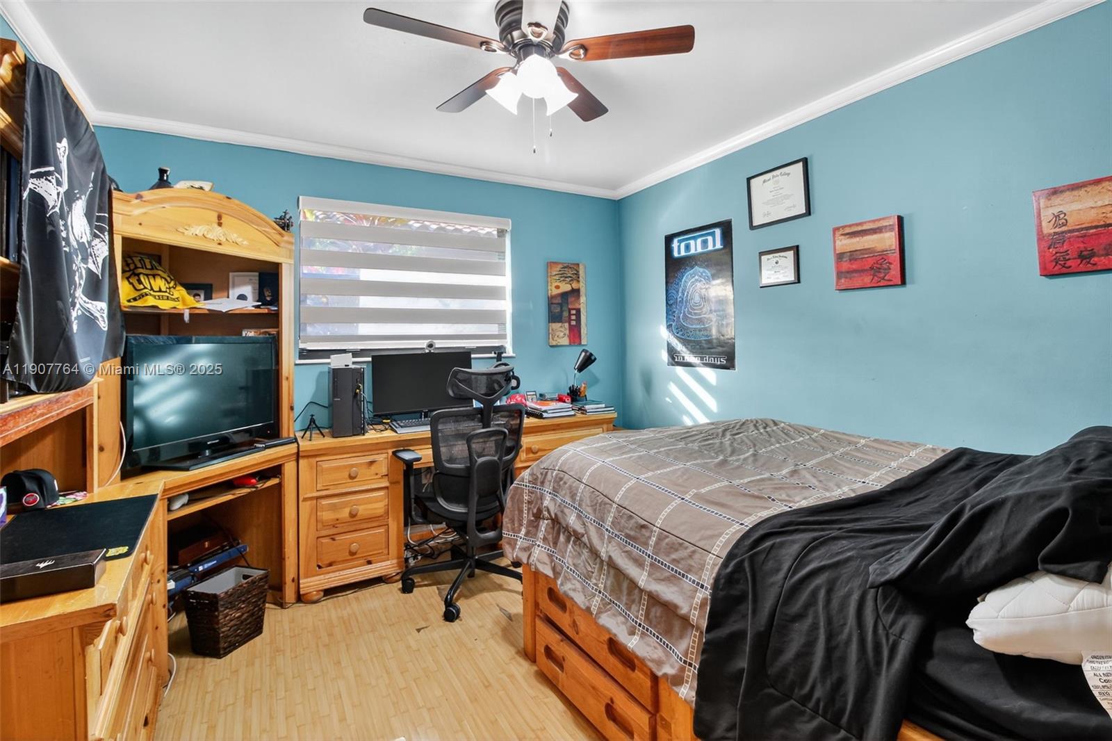 MIAMI LAKES-LAKE GLENN EL - Residential