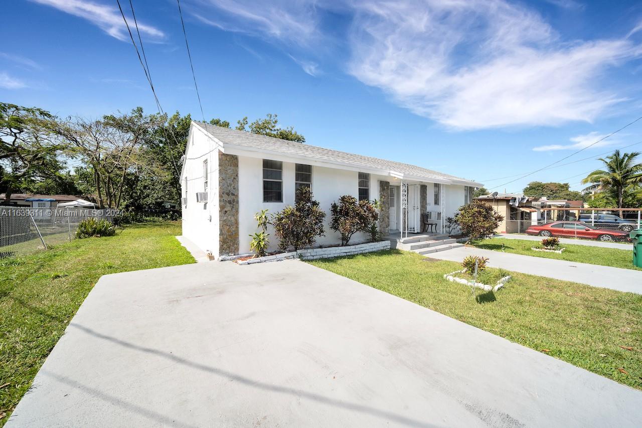 HIALEAH HEIGHTS - Residential Lease