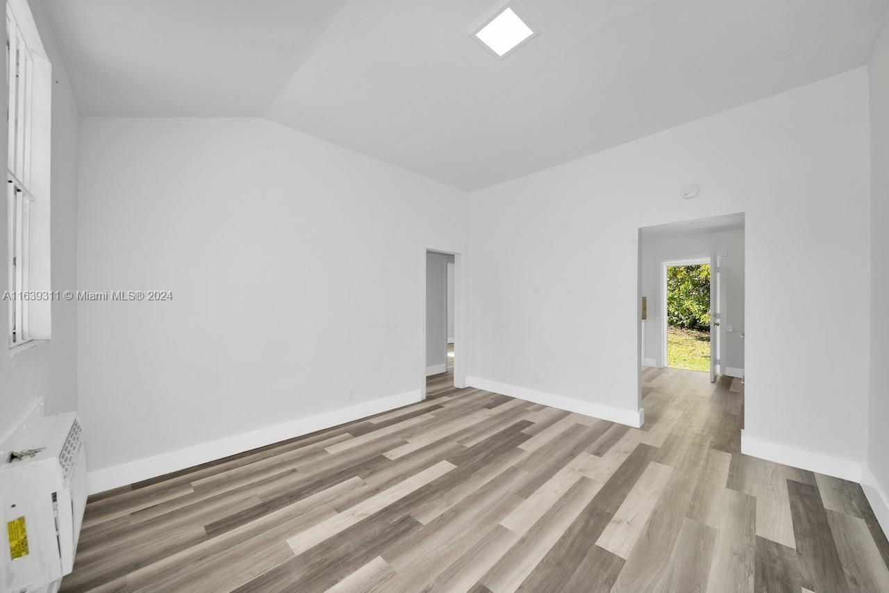 HIALEAH HEIGHTS - Residential Lease