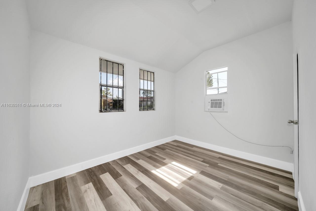 HIALEAH HEIGHTS - Residential Lease