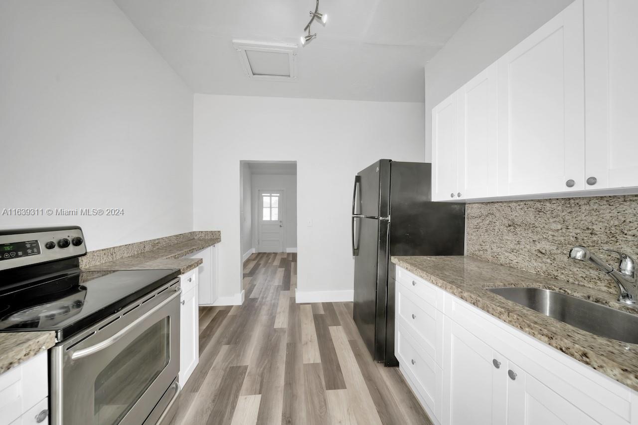 HIALEAH HEIGHTS - Residential Lease