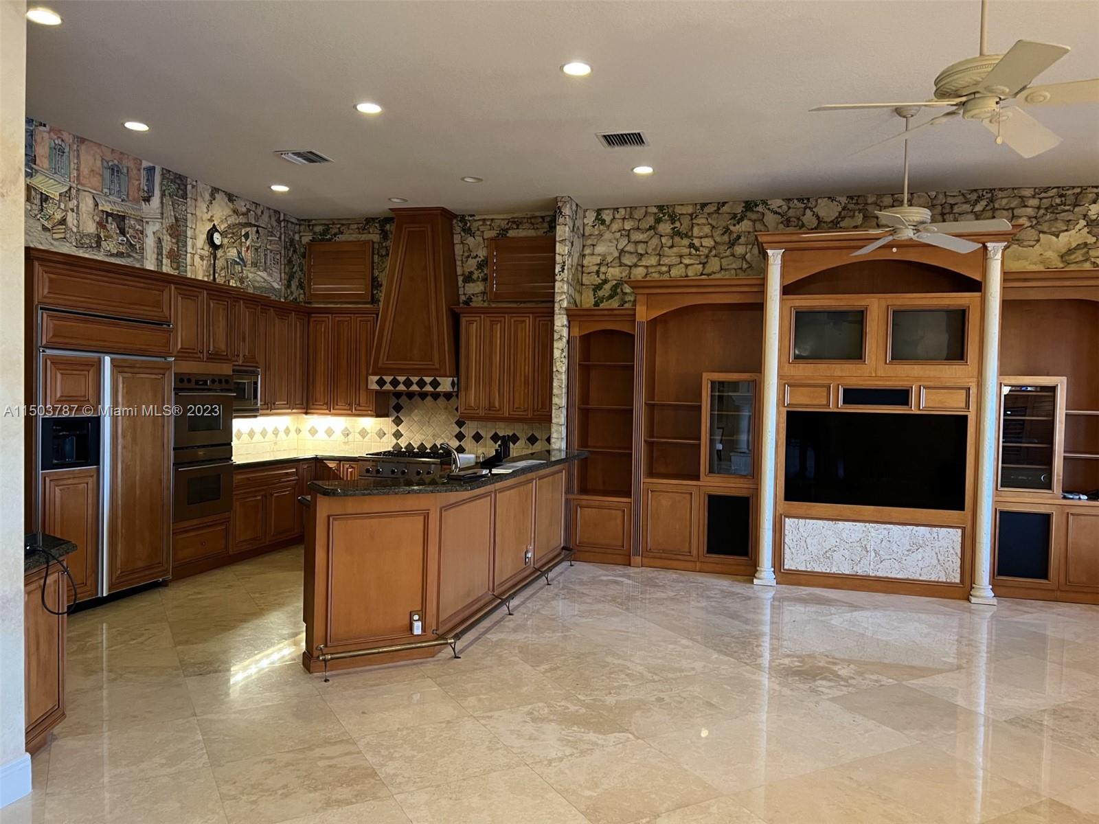 CORAL KEY VILLAS 6TH SEC - Residential
