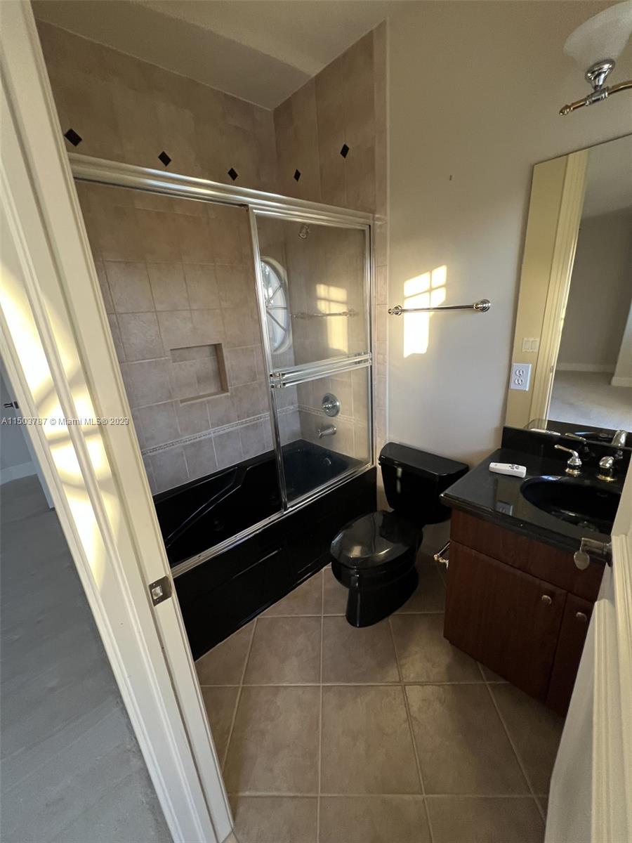 CORAL KEY VILLAS 6TH SEC - Residential