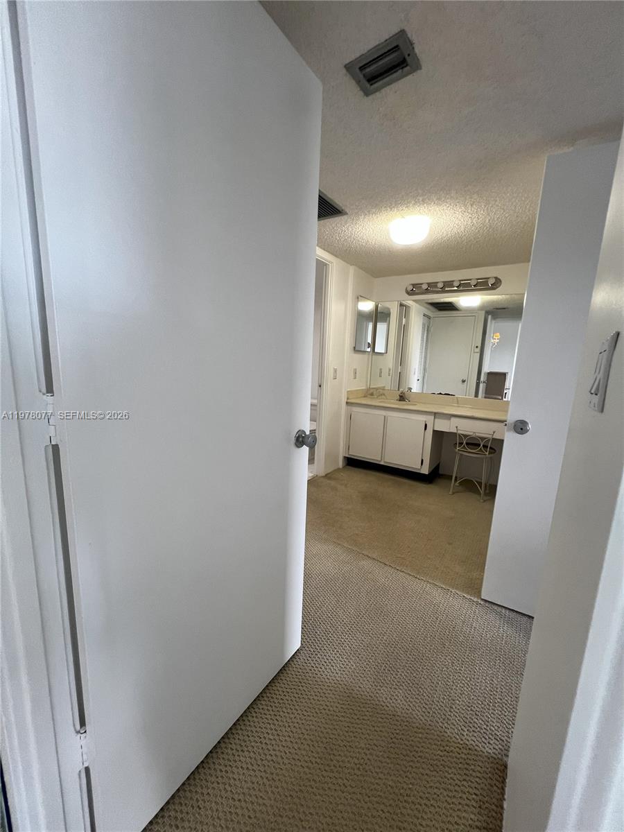 FLAMENCO CONDO TOWER I - Residential