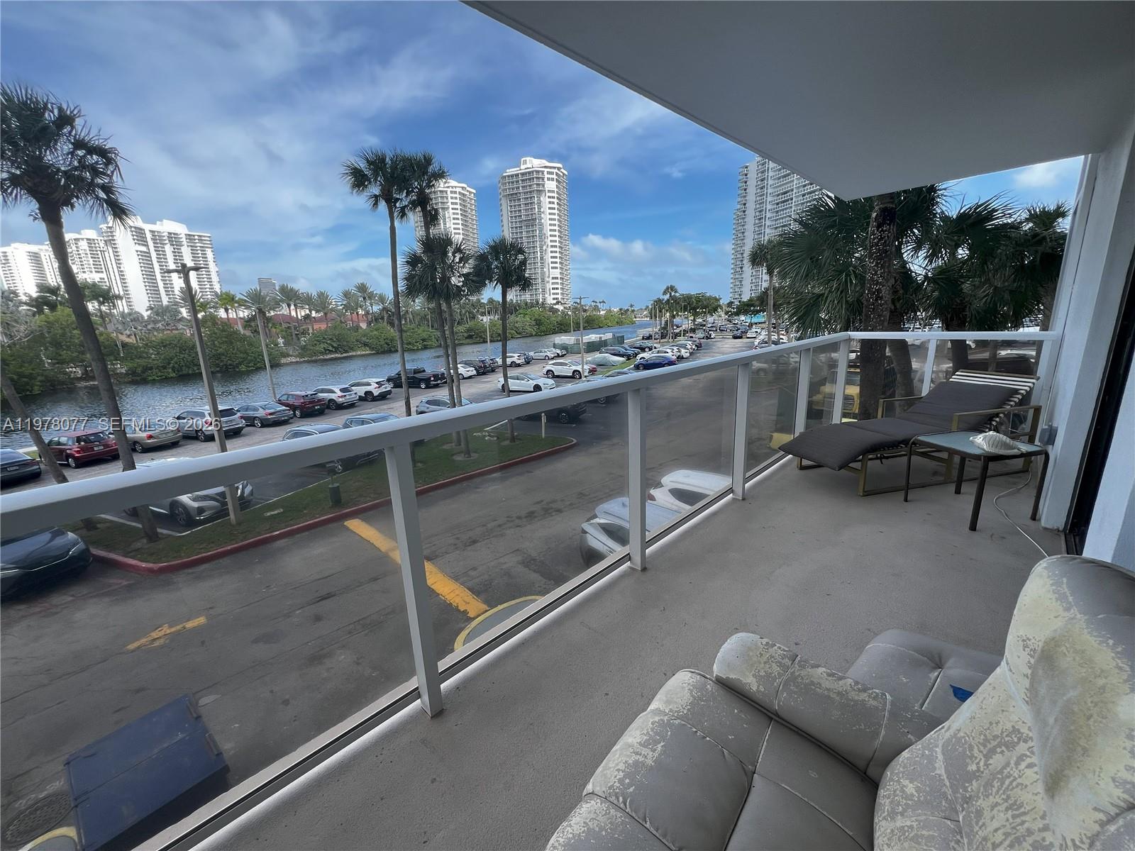 FLAMENCO CONDO TOWER I - Residential