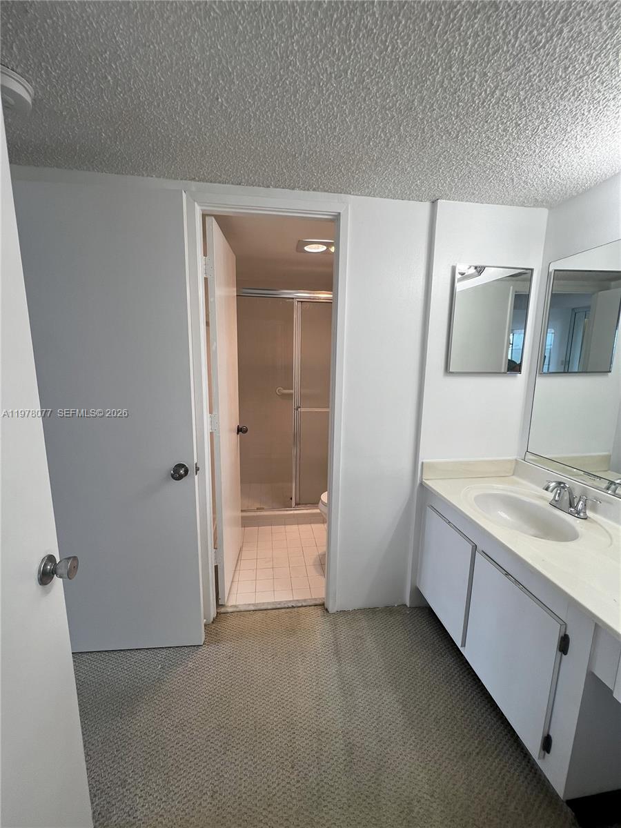 FLAMENCO CONDO TOWER I - Residential