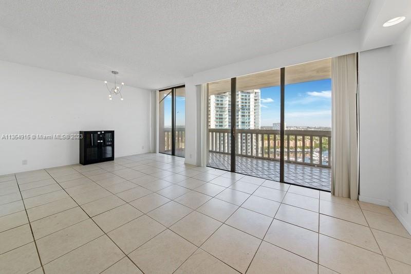 TURNBERRY TOWERS CONDO - Residential