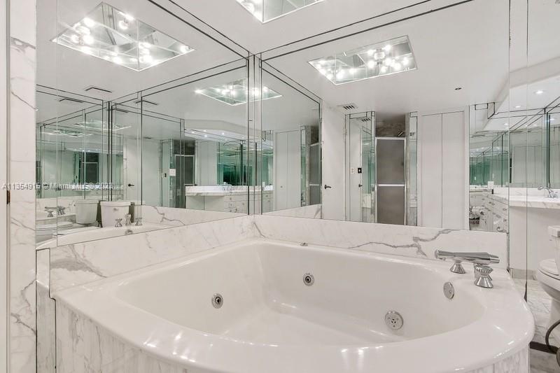 TURNBERRY TOWERS CONDO - Residential