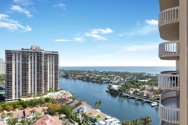 TURNBERRY TOWERS CONDO - Residential
