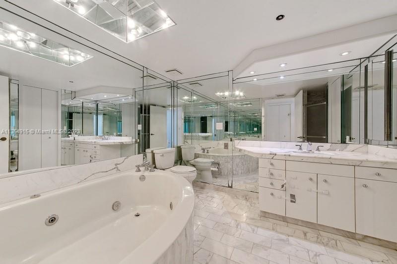 TURNBERRY TOWERS CONDO - Residential