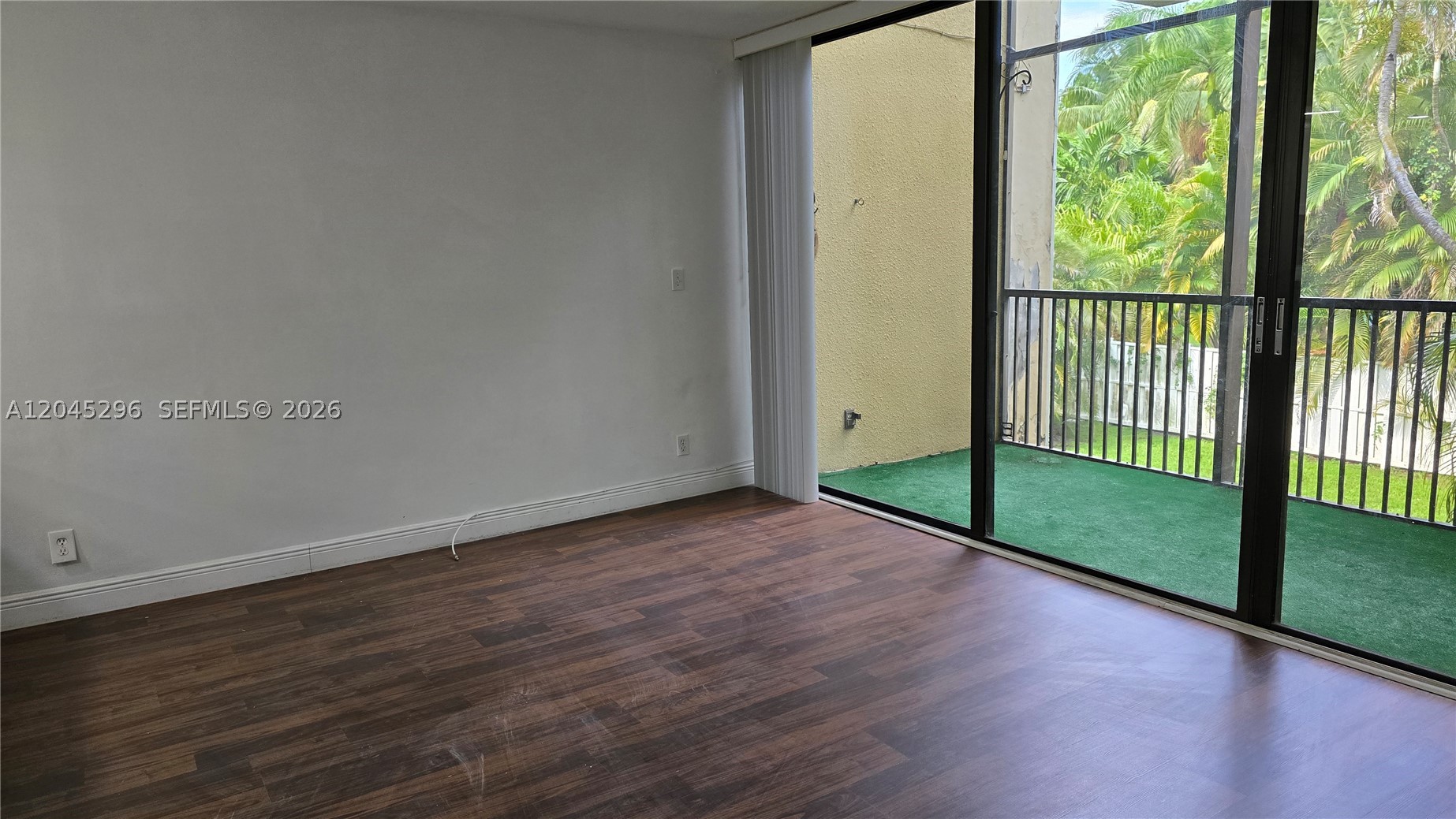 HARVEST SECTION FOUR COND - Residential Lease