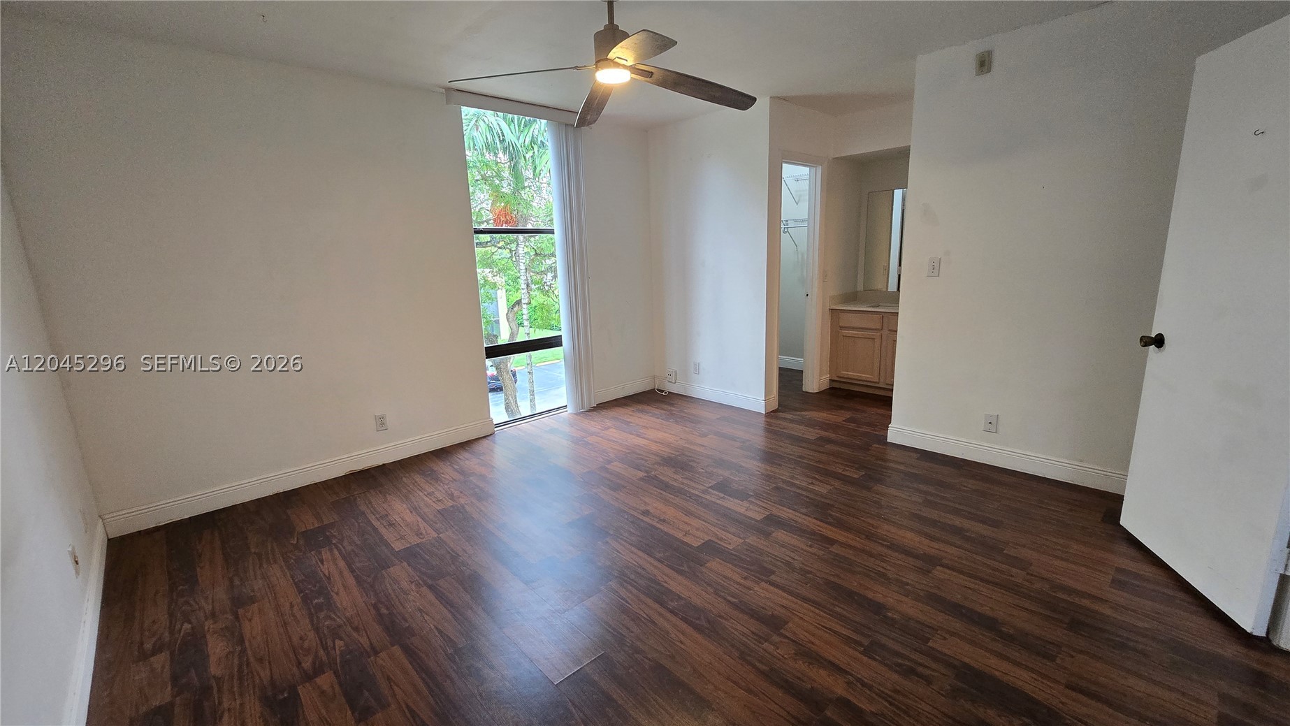 HARVEST SECTION FOUR COND - Residential Lease