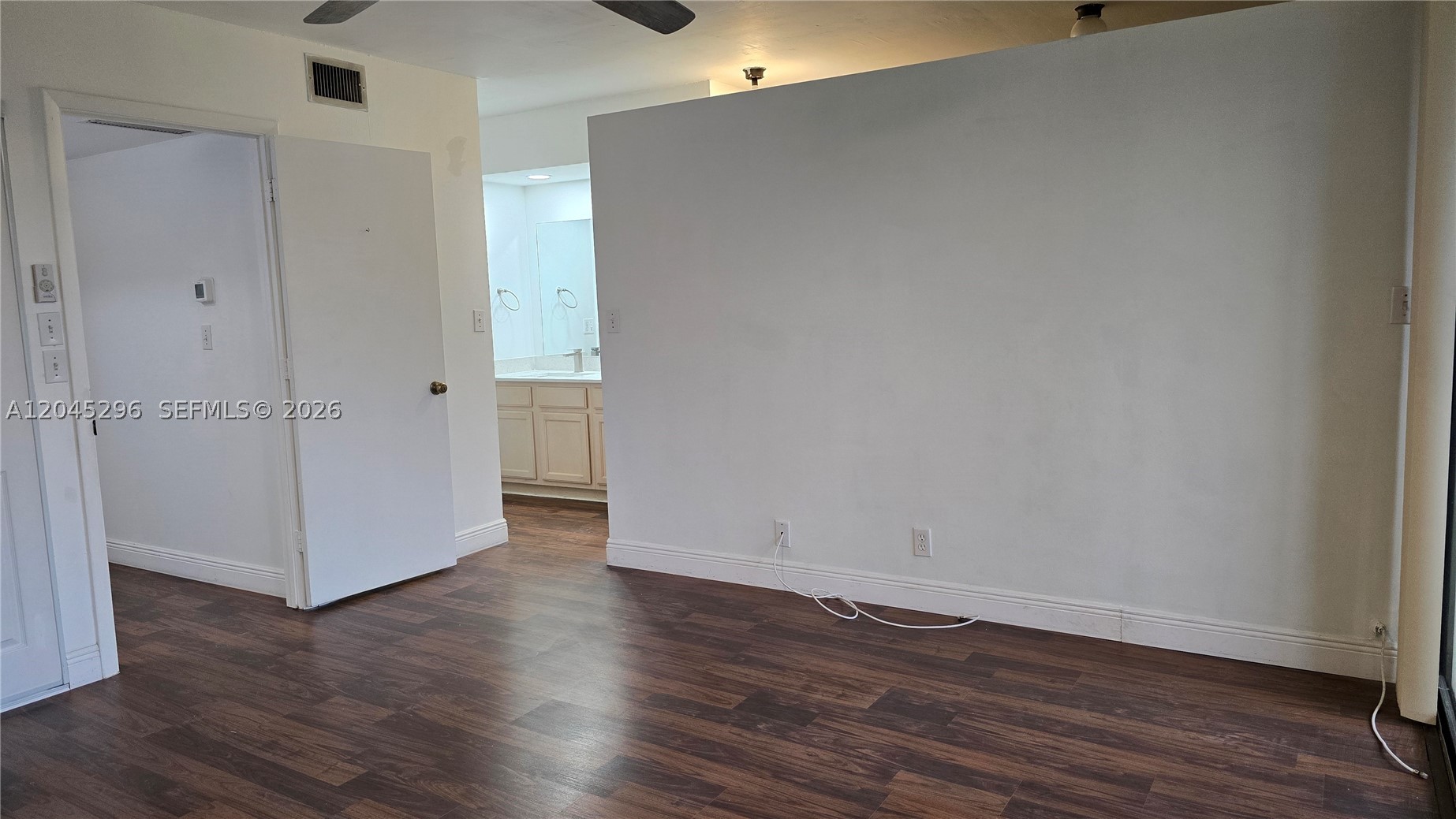 HARVEST SECTION FOUR COND - Residential Lease
