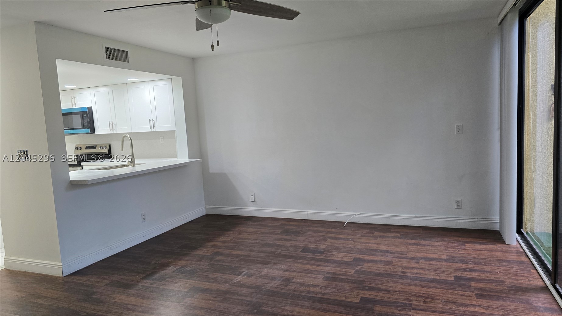 HARVEST SECTION FOUR COND - Residential Lease