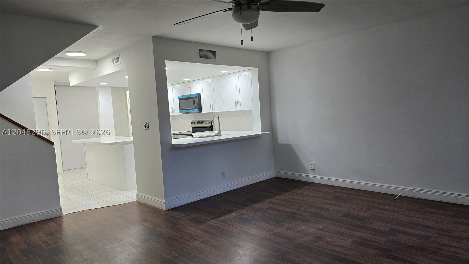 HARVEST SECTION FOUR COND - Residential Lease