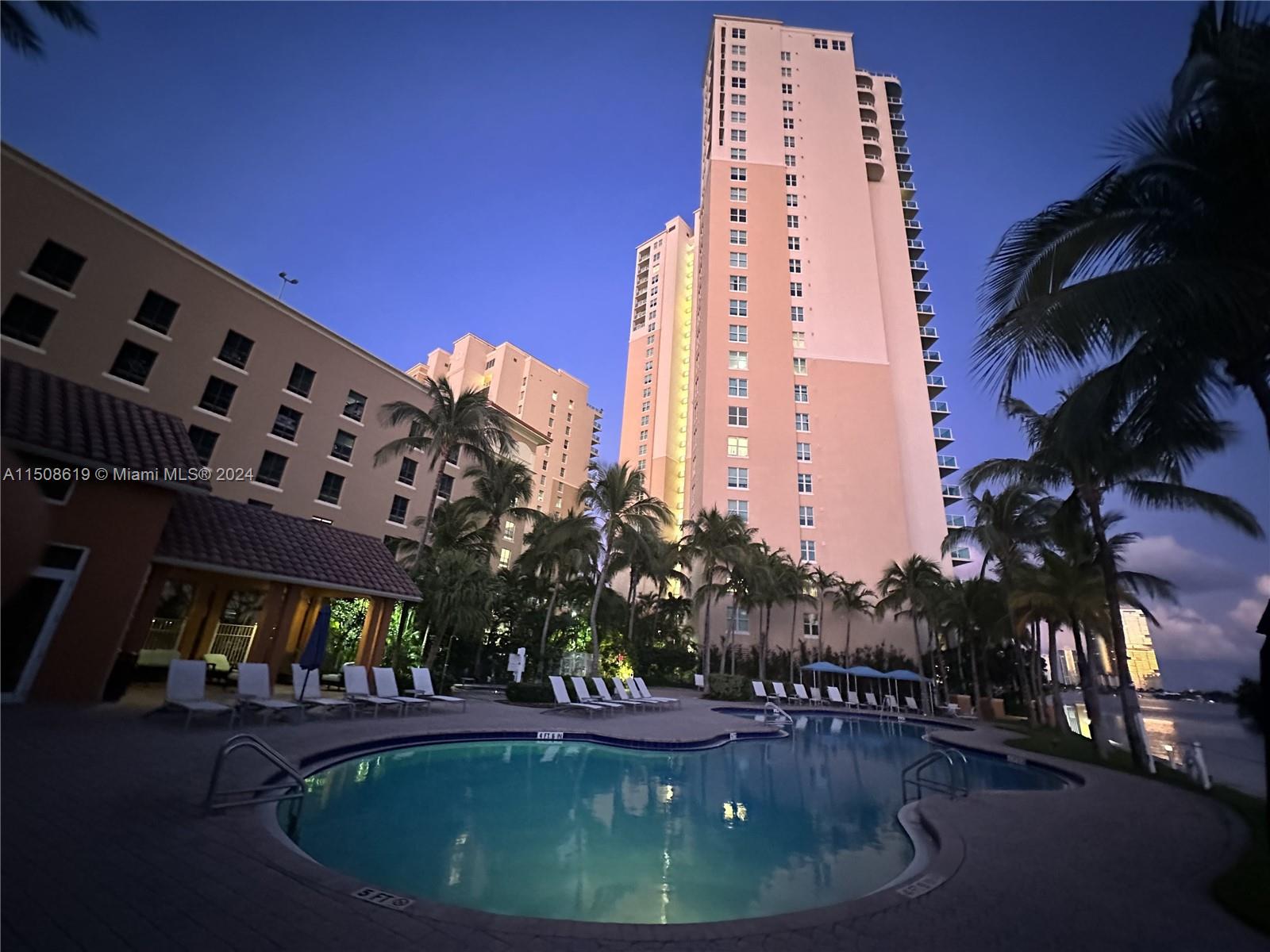 AVENTURA MARINA CONDO NUM - Residential