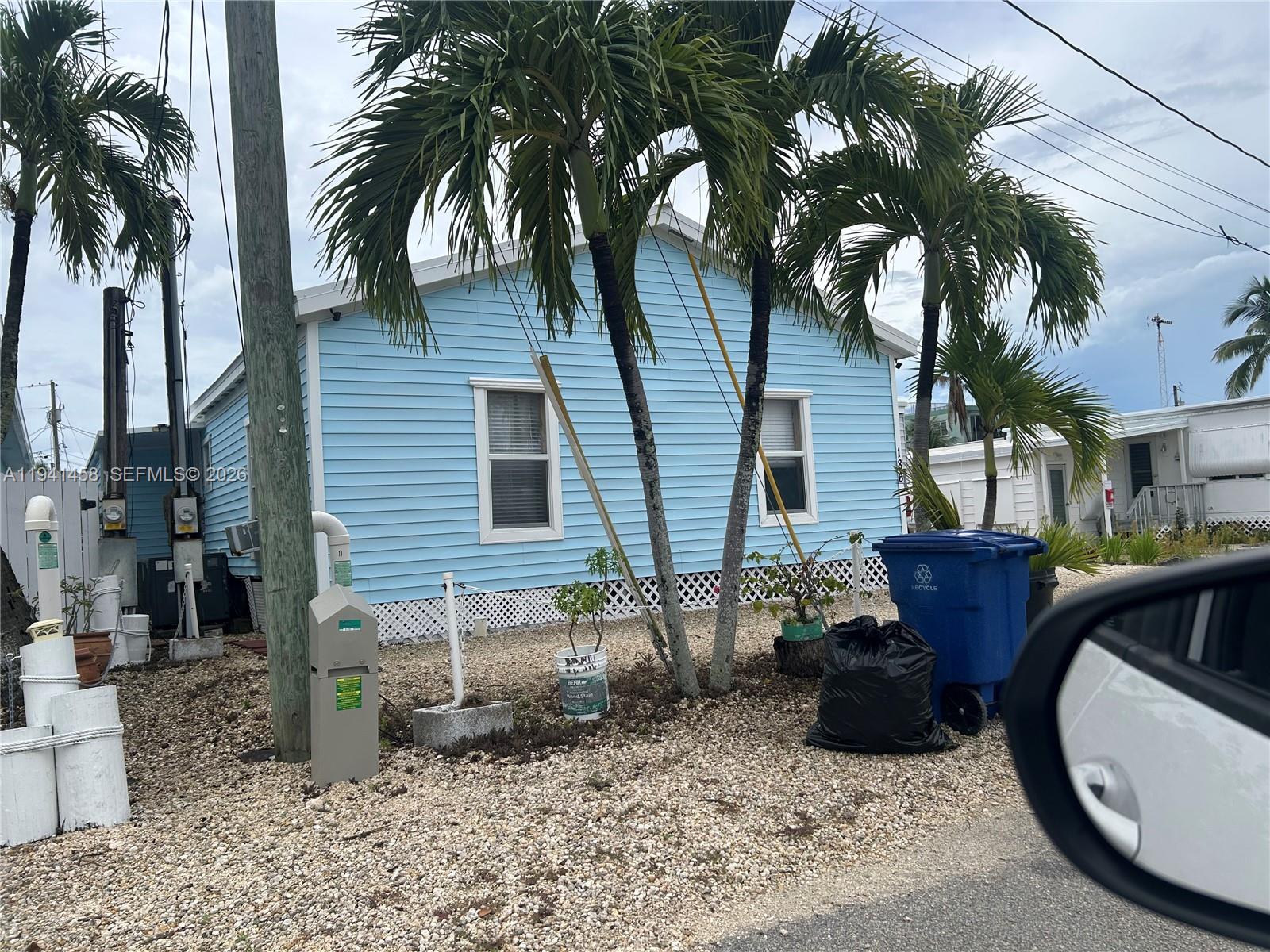 KEY LARGO TRAILER VILLAGE - Residential