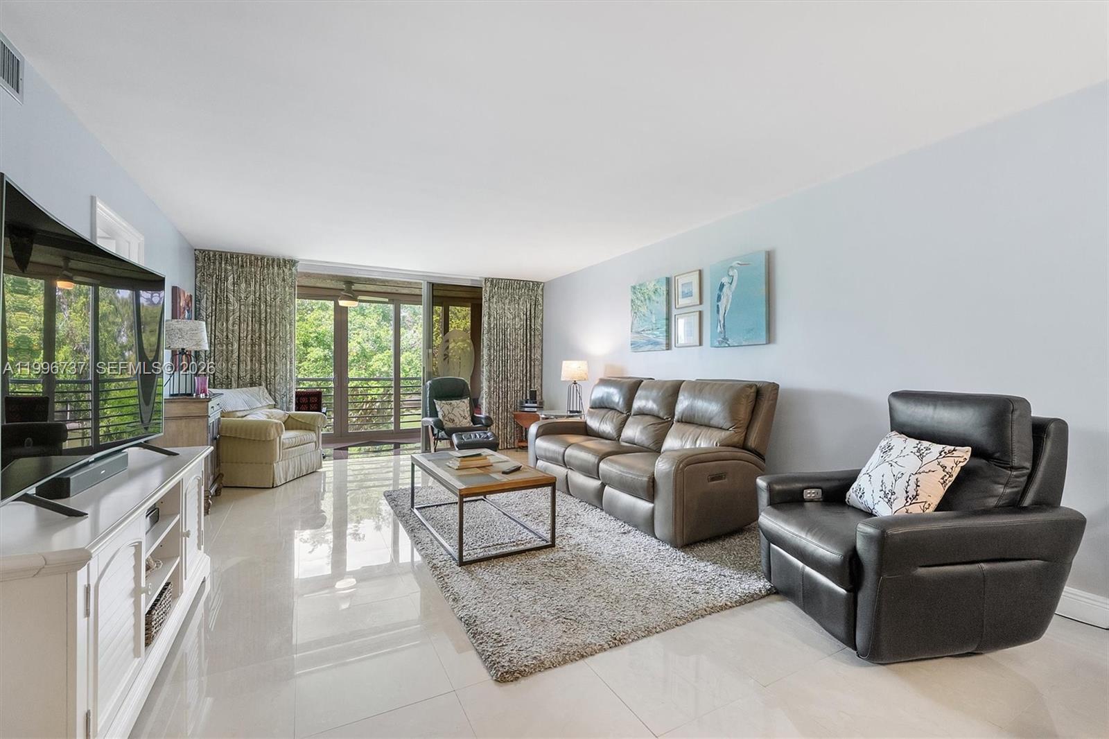 NO 115 PALM-AIRE COUNTRY - Residential