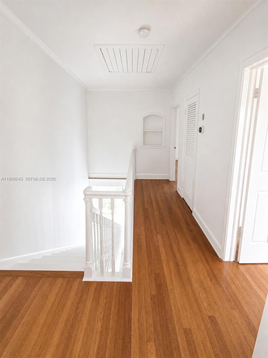 HOLLYWOOD LAKES SECTION - Residential