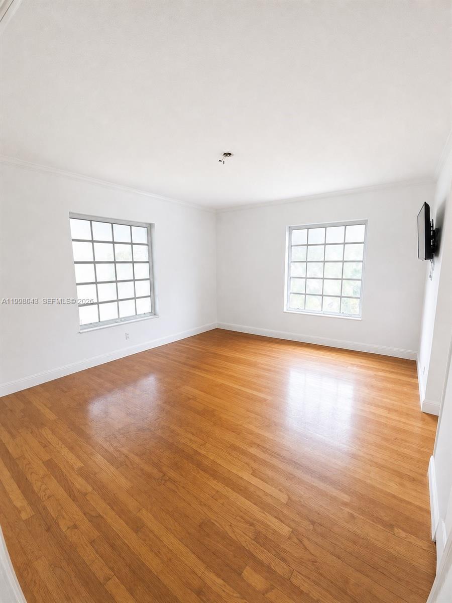 HOLLYWOOD LAKES SECTION - Residential