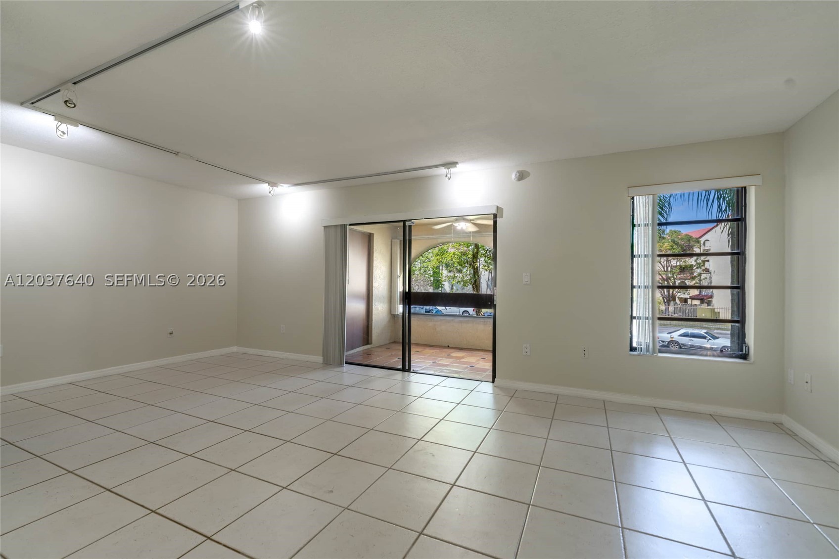 KENLAND POINTE CONDO #1 - Residential Lease