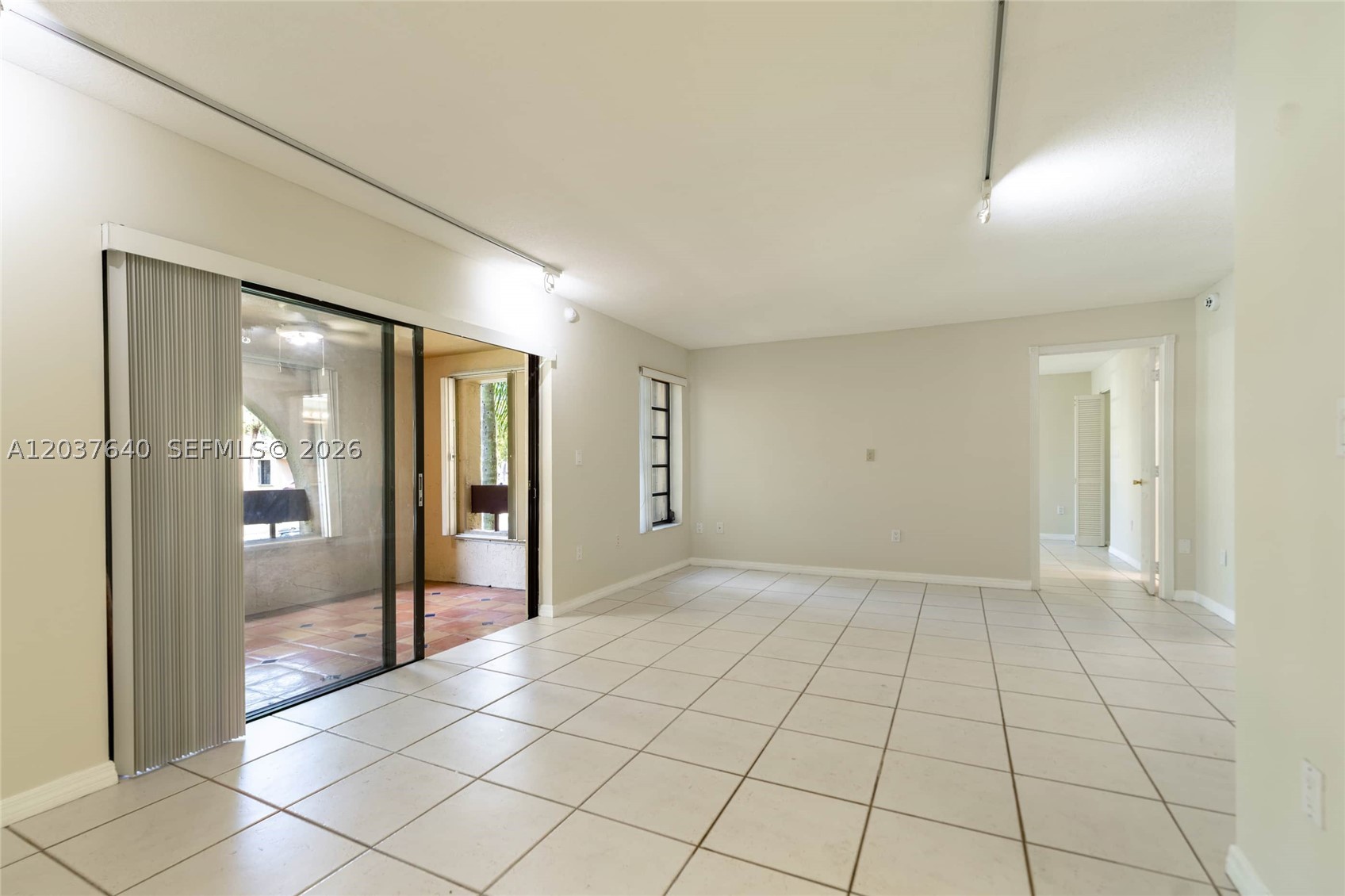 KENLAND POINTE CONDO #1 - Residential Lease