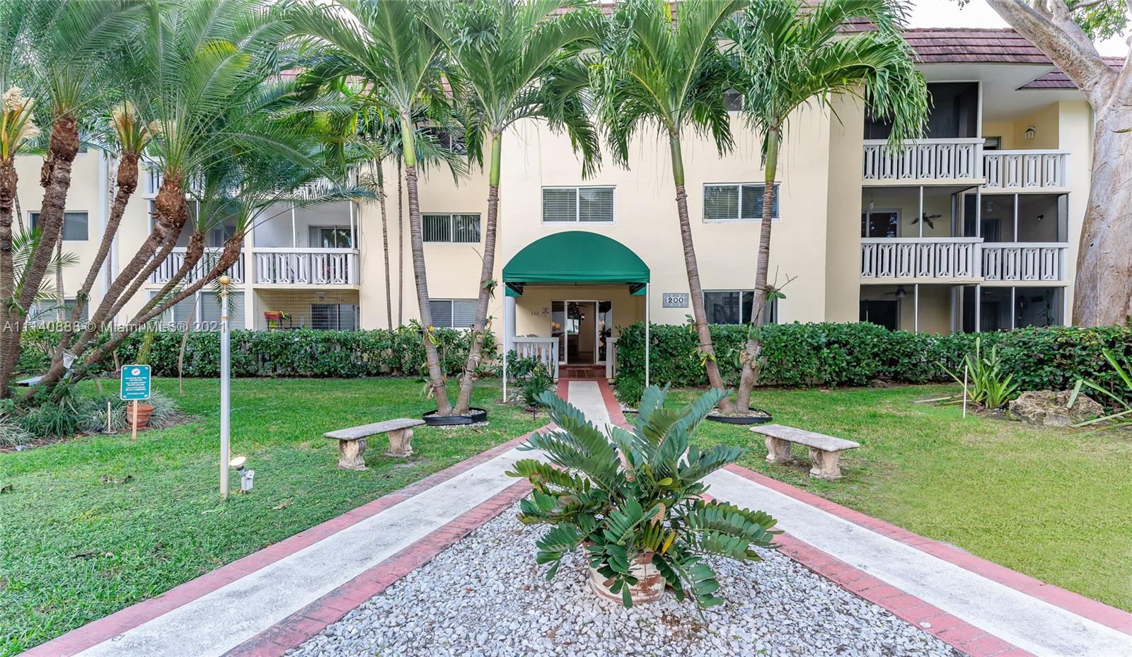 GALEN DRIVE WEST CONDO - Residential Lease