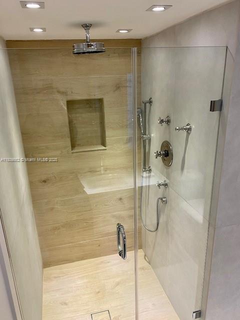 GROVE ISLE CONDO - Residential Lease