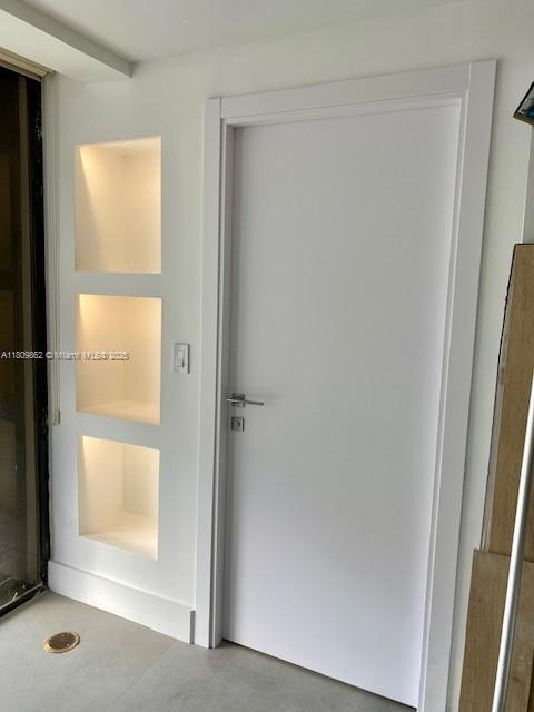 GROVE ISLE CONDO - Residential Lease