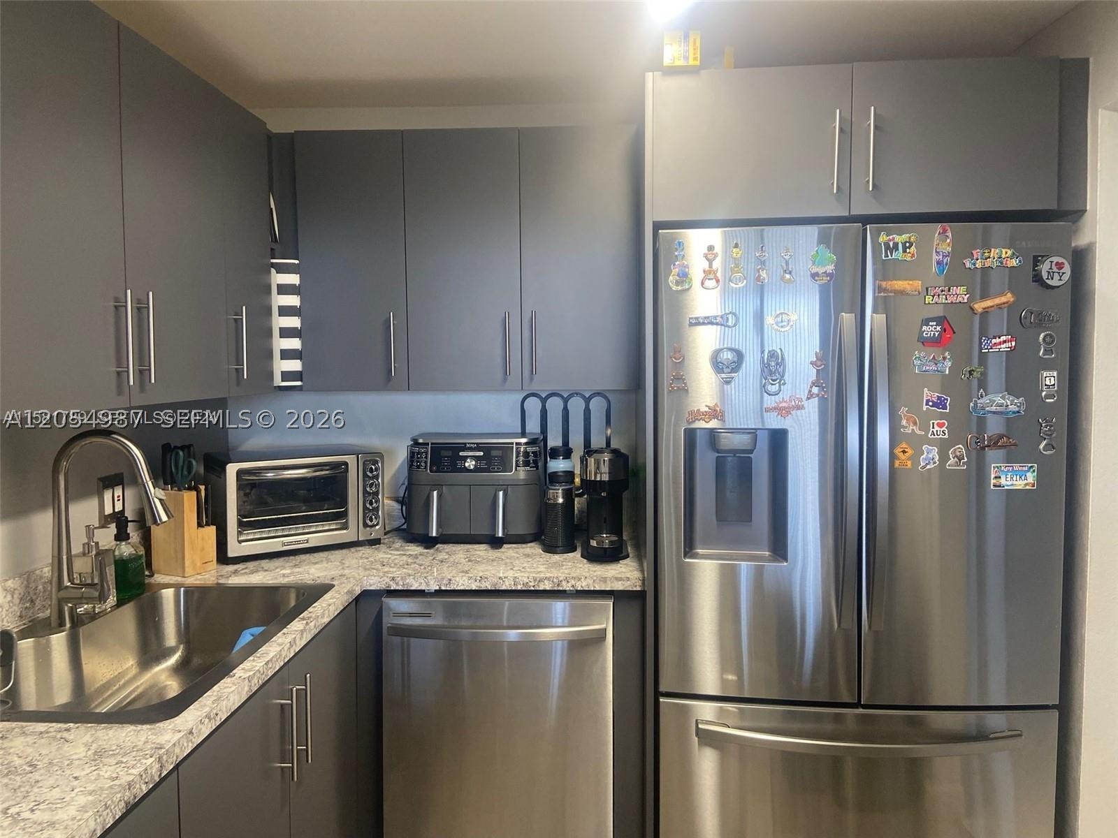 SAILBOAT CAY CONDO - Residential Lease