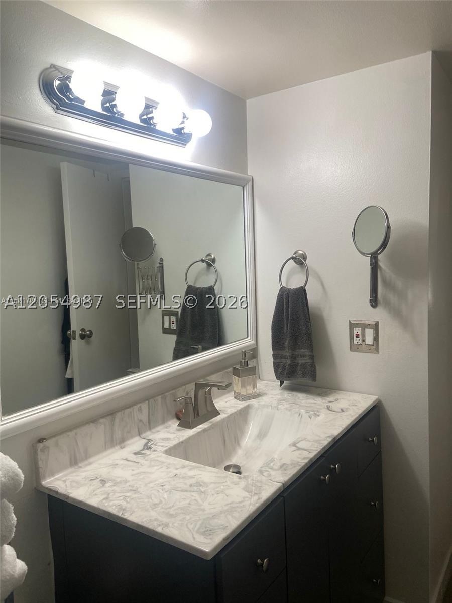 SAILBOAT CAY CONDO - Residential Lease