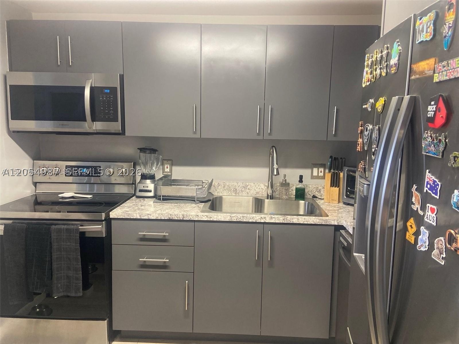 SAILBOAT CAY CONDO - Residential Lease