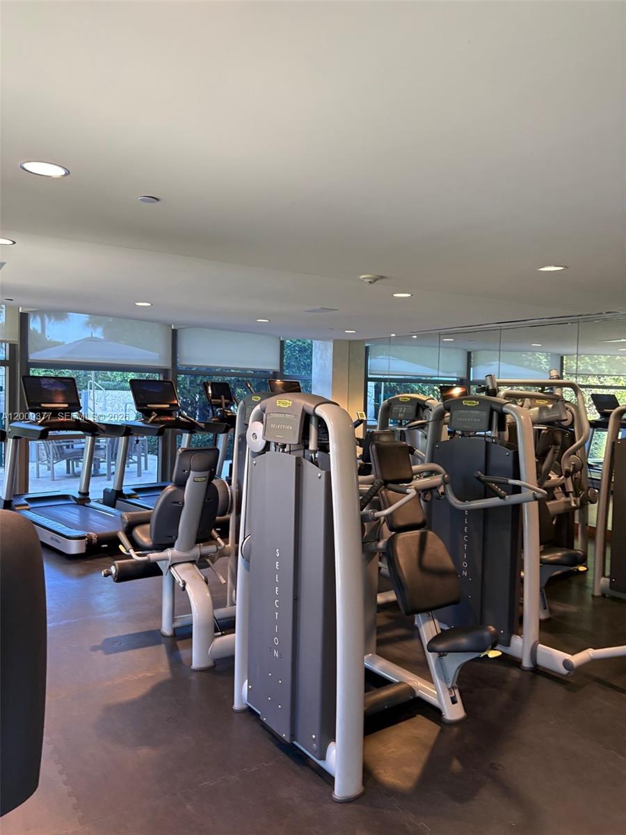MEI CONDO - Residential
