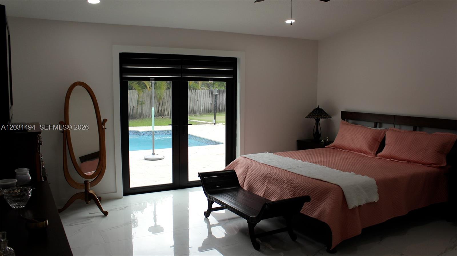 RAMAS OF KENDALL - Residential