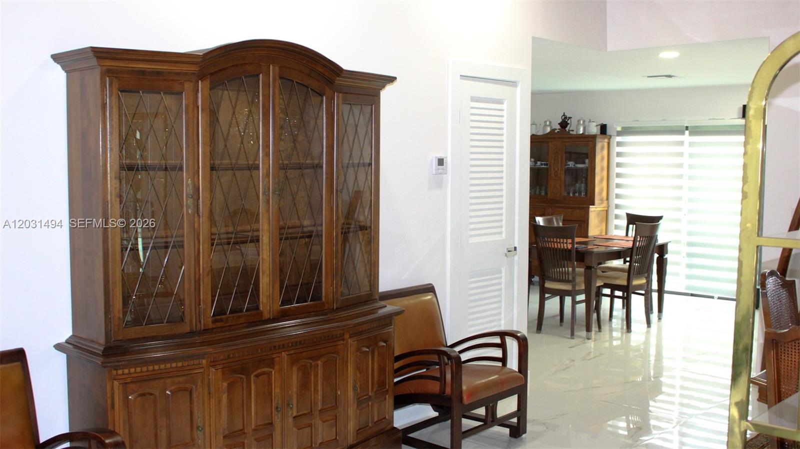 RAMAS OF KENDALL - Residential