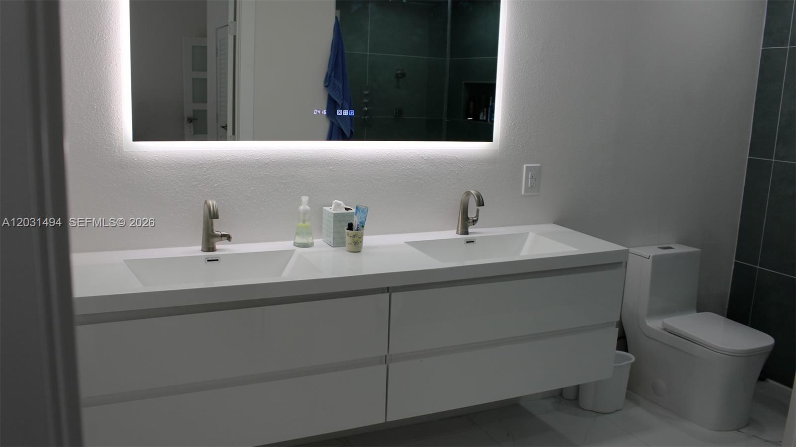 RAMAS OF KENDALL - Residential
