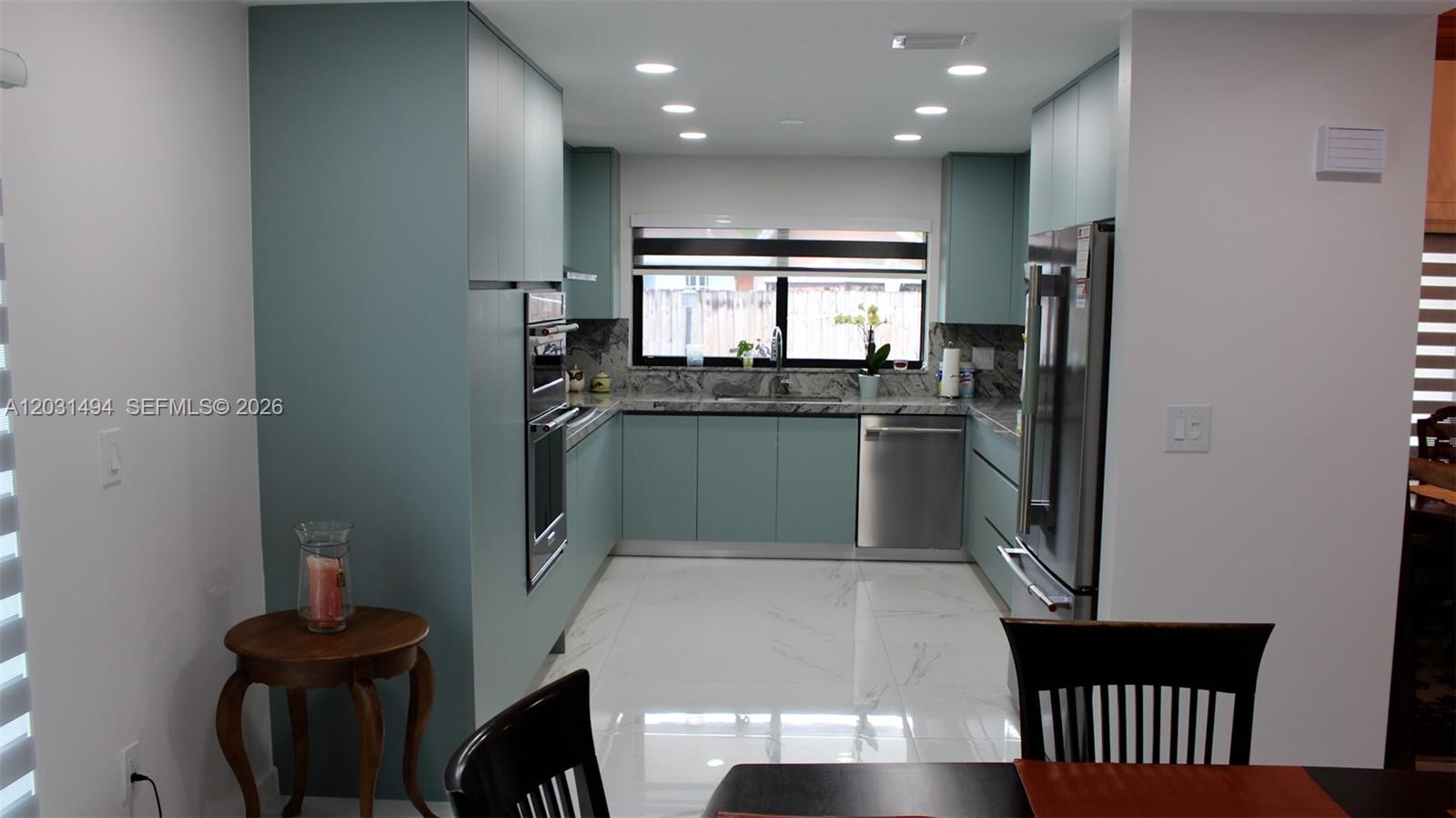 RAMAS OF KENDALL - Residential