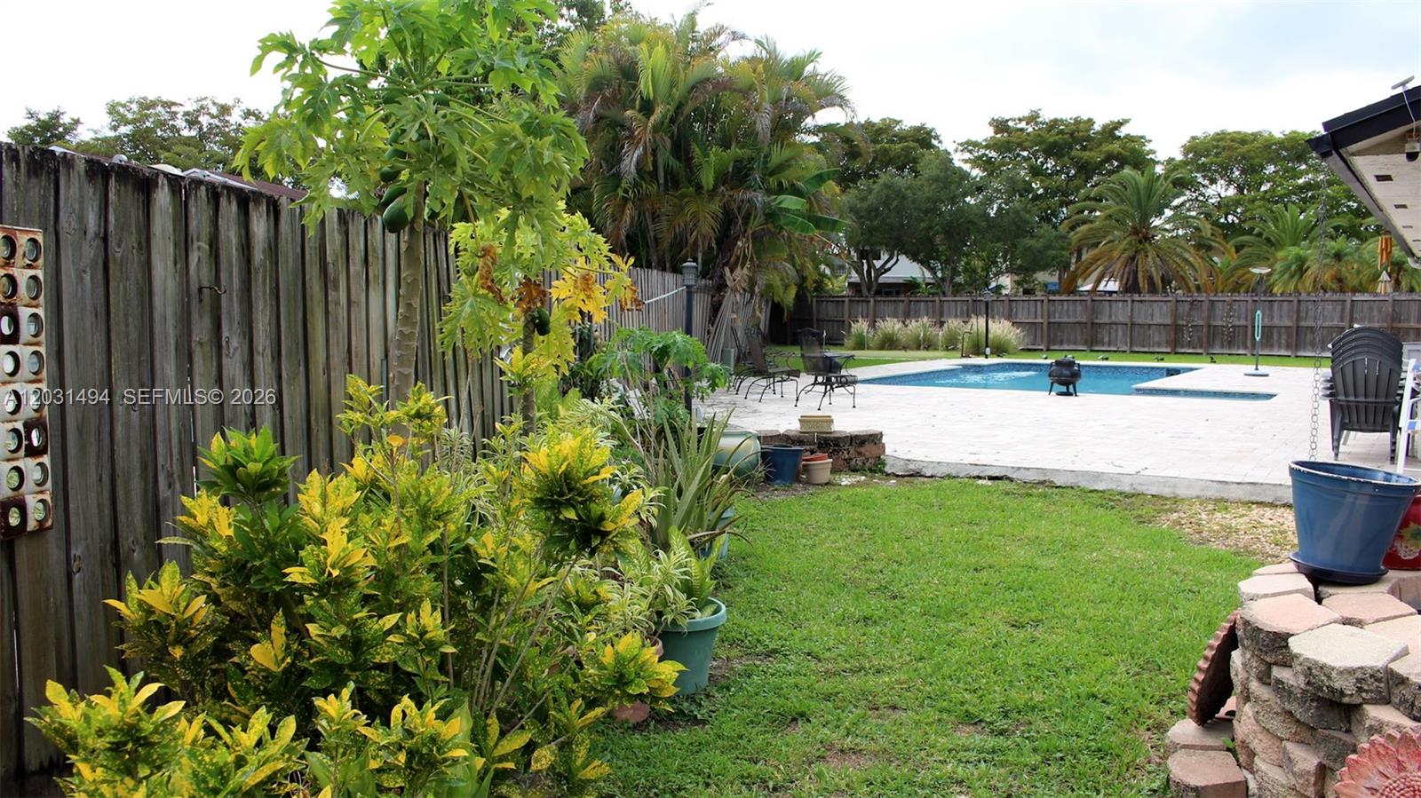 RAMAS OF KENDALL - Residential